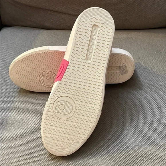 Coach Women's Vibrant Pink Sneakers - Picture 5 of 5